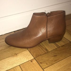 Brand New Petty Ankle Boot Saddle Leather